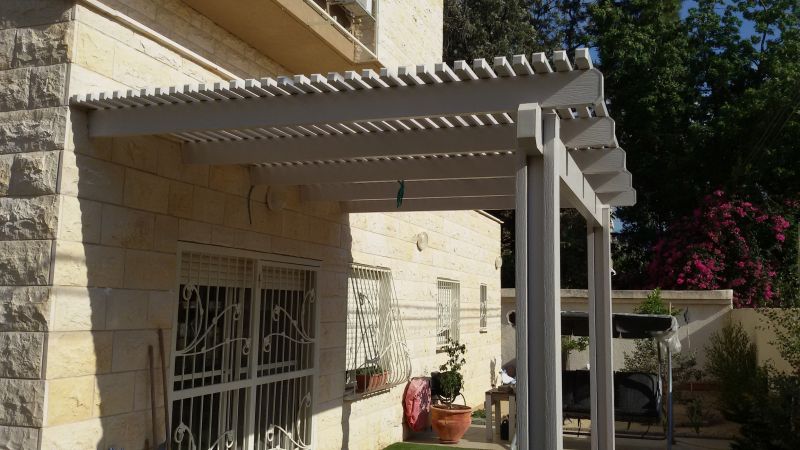 Curved Pergola Installation in Kansas City, KS